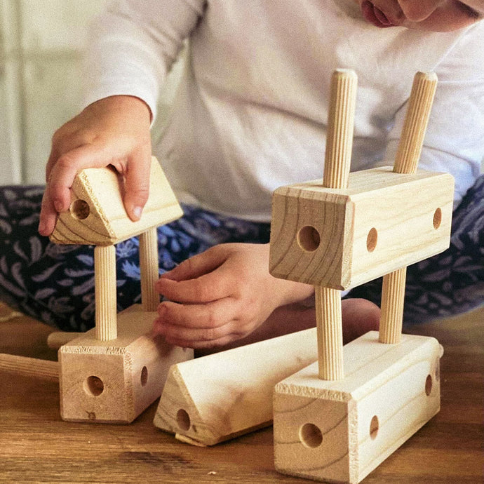 wooden-building-blocks-sustainable-educational-wooden-toys