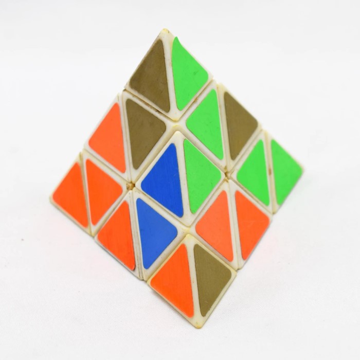 triangle rubik's cube pattern